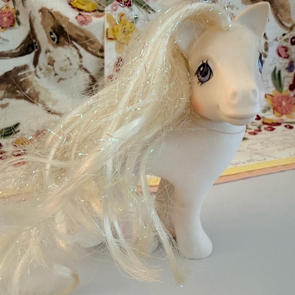Vintage G1 My Little Pony "Pony Bride" "Bridal Beauty" figure. 1989